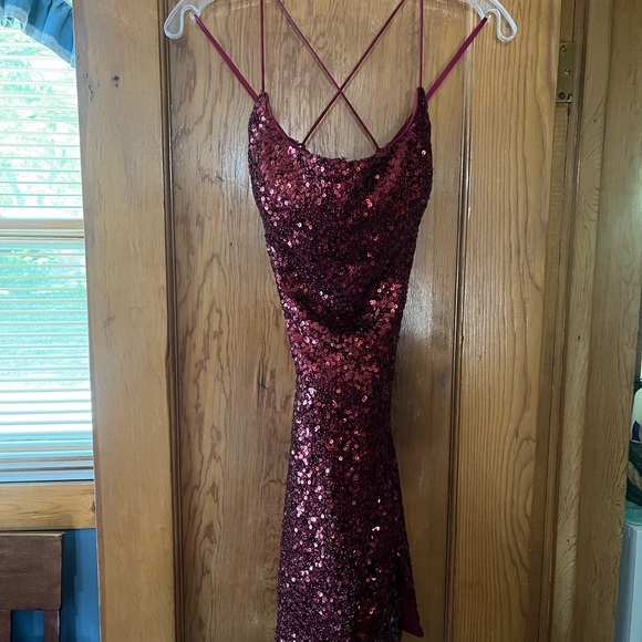 Red Sequined Prom/Homecoming Dress - Picture 4 of 7